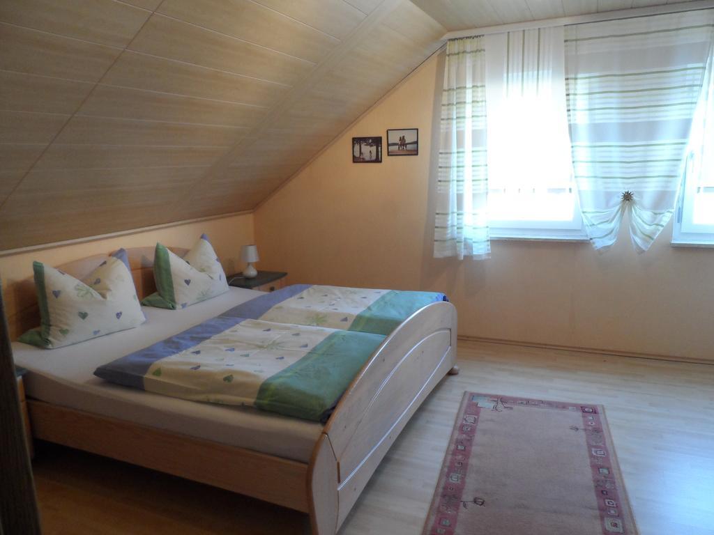 Haus Rossner Apartment Nemmersdorf ภายนอก รูปภาพ