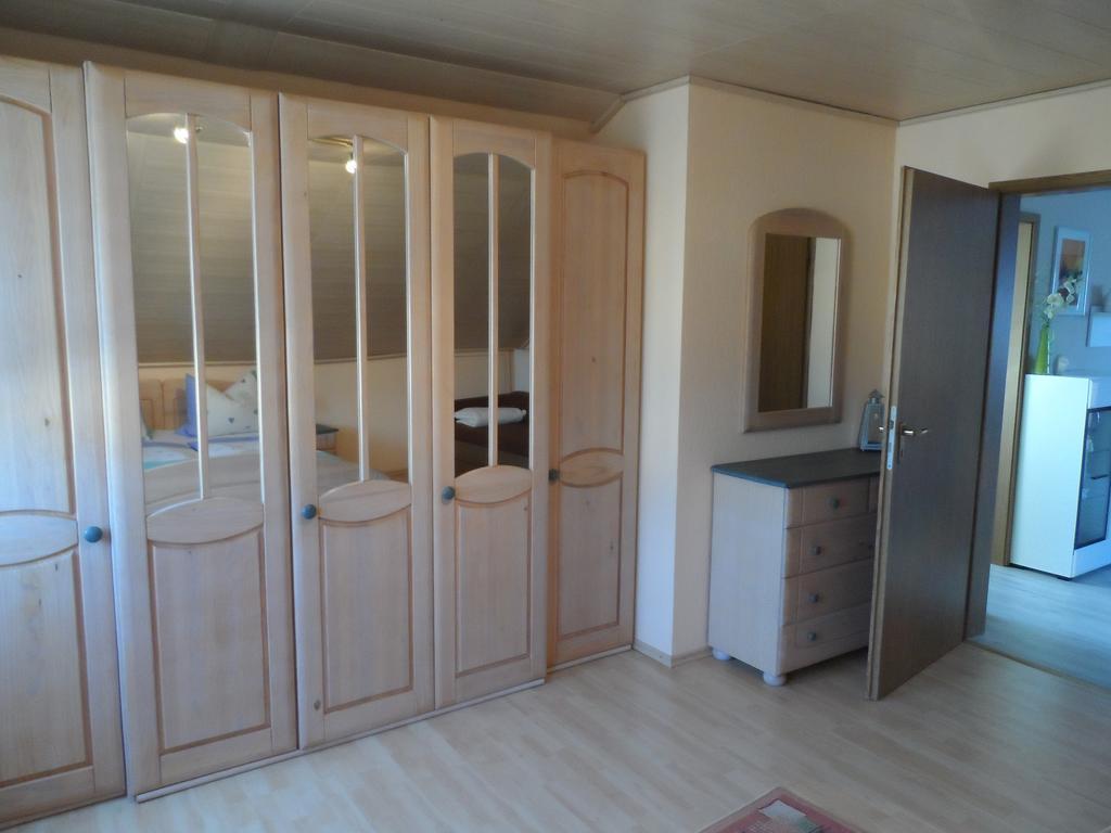 Haus Rossner Apartment Nemmersdorf ภายนอก รูปภาพ